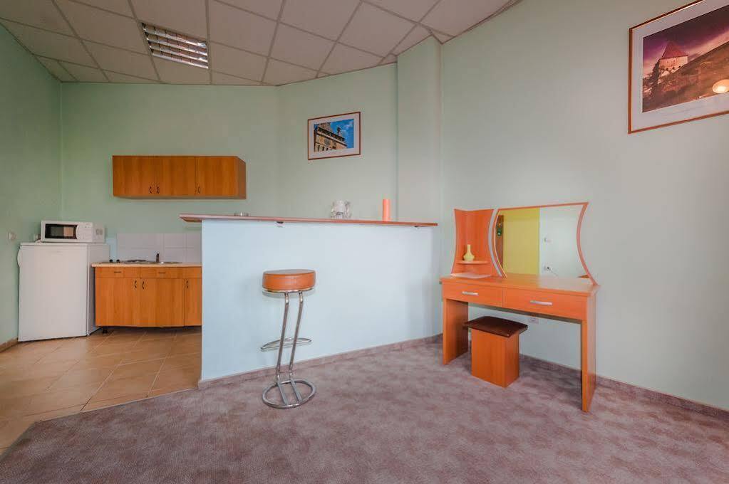 Aparthotel Сигишоара Экстерьер фото